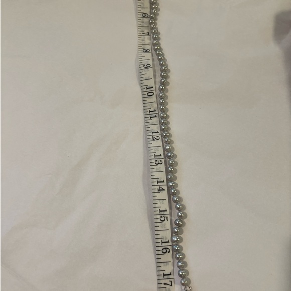 Elegant Silver Pearl Necklace 17” - Picture 5 of 5